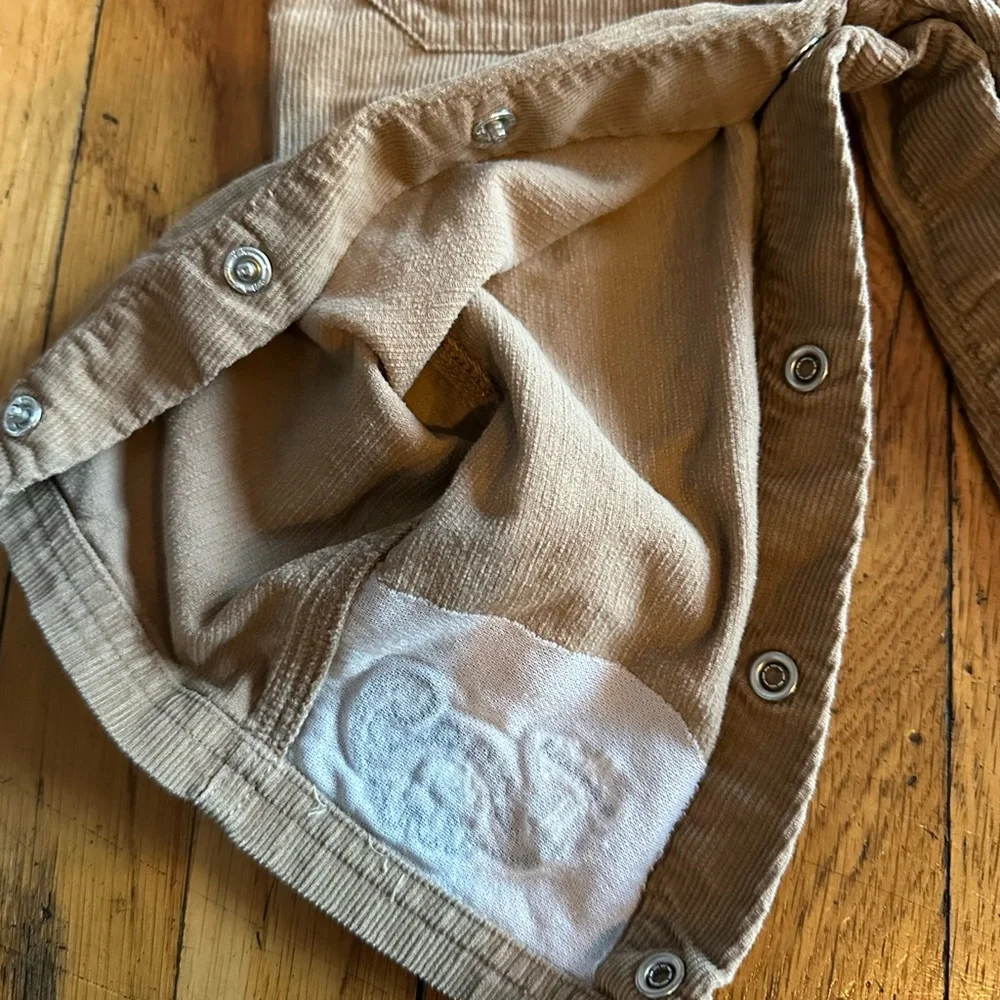 Oshkosh B’gosh Boy’s Size 12M  Tan Overalls w Dinosaurs Embroidery